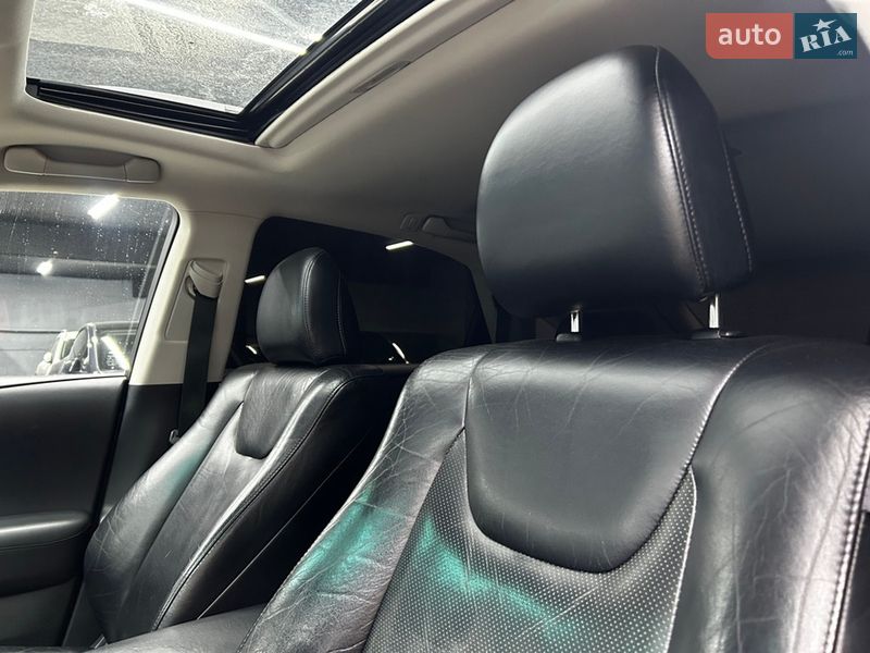 Внедорожник / Кроссовер Lexus RX 2011 в Черновцах