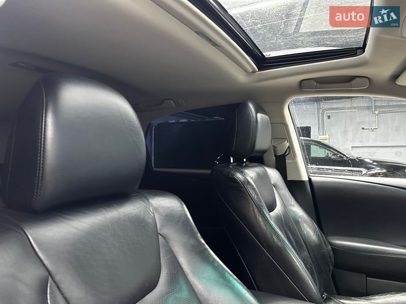 Внедорожник / Кроссовер Lexus RX 2011 в Черновцах