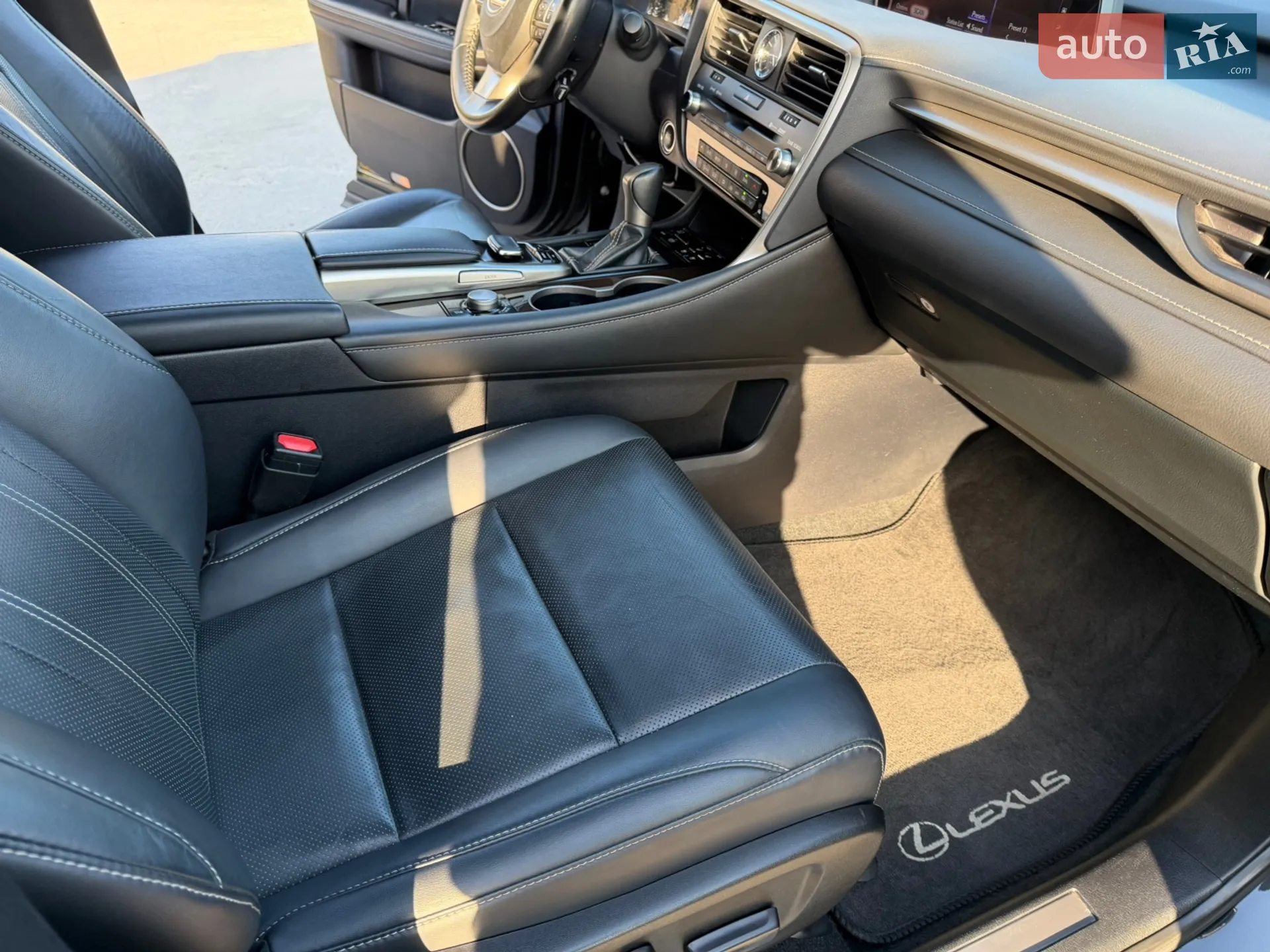 2019 Lexus RX - мініатюра 10