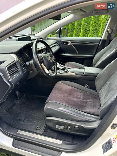 Внедорожник / Кроссовер Lexus RX 2018 в Стрые