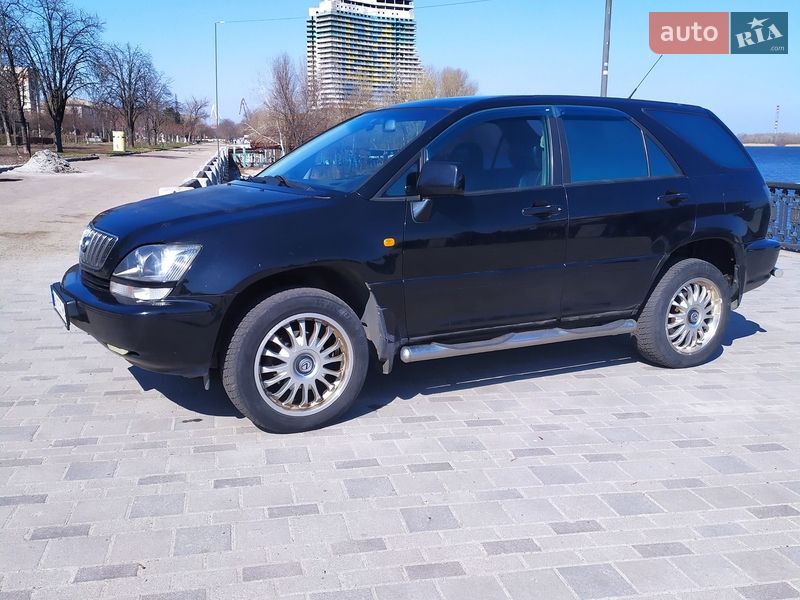 Внедорожник / Кроссовер Lexus RX 2002 в Днепре