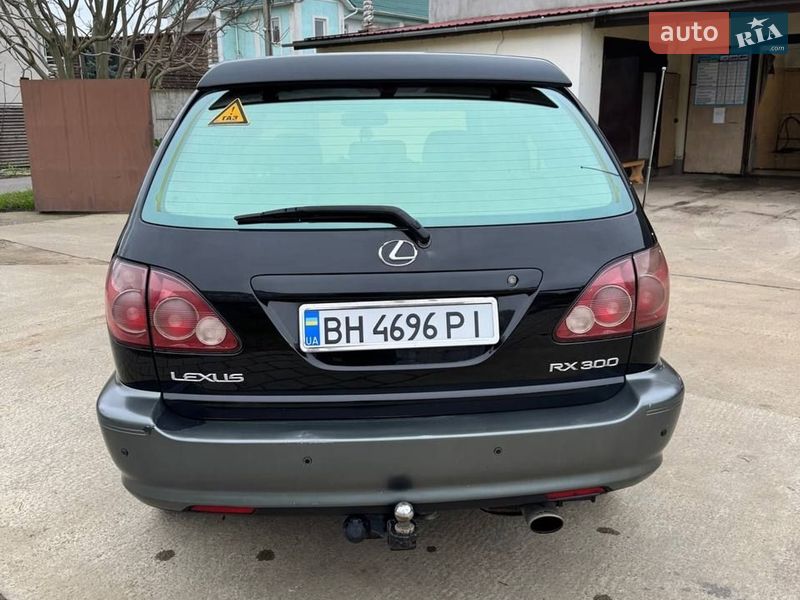 Позашляховик / Кросовер Lexus RX 1999 в Білгороді-Дністровському