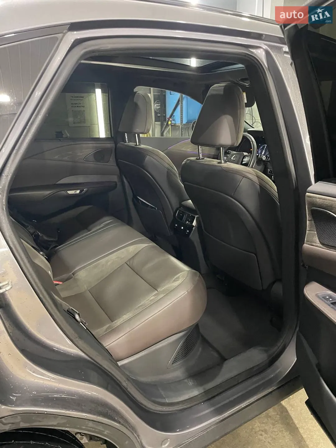 2023 Lexus RX - мініатюра 26