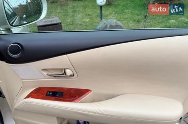 Внедорожник / Кроссовер Lexus RX 2011 в Звягеле