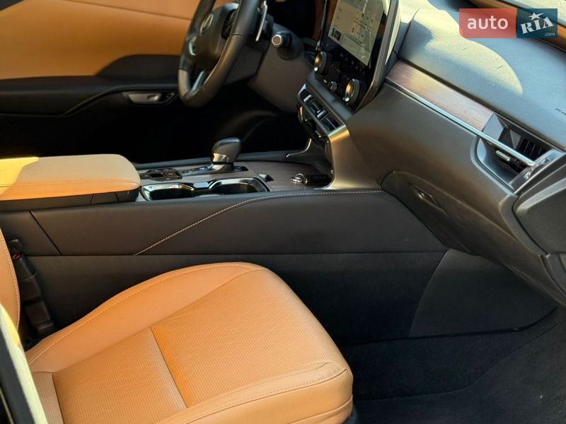 Внедорожник / Кроссовер Lexus RX 2024 в Львове