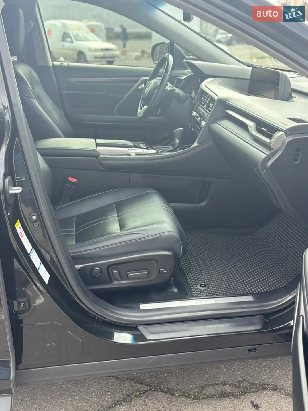 2019 Lexus RX - мініатюра 26