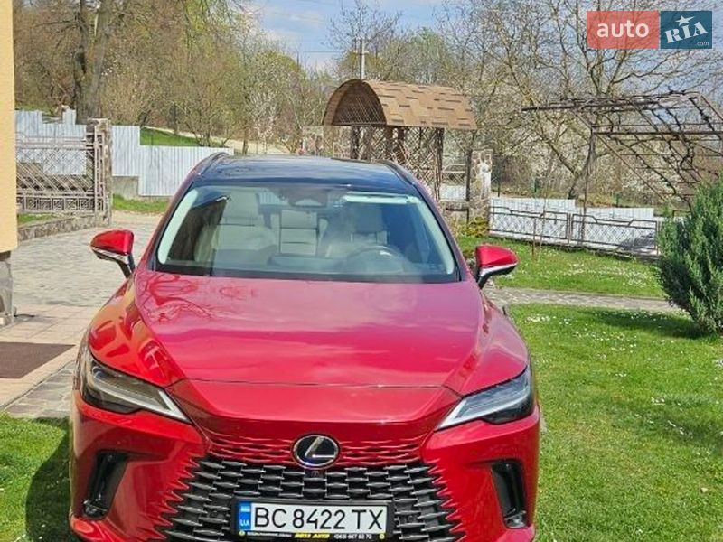 Позашляховик / Кросовер Lexus RX 2023 в Івано-Франківську
