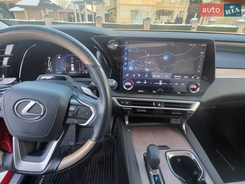 Позашляховик / Кросовер Lexus RX 2023 в Івано-Франківську