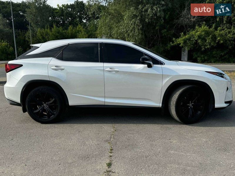 Внедорожник / Кроссовер Lexus RX 2018 в Тернополе