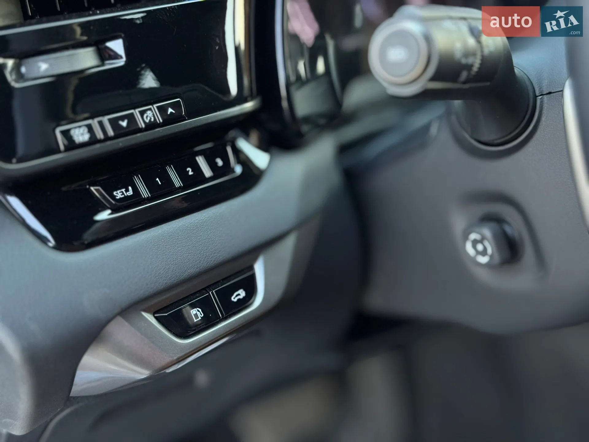 2023 Lexus RX - мініатюра 24