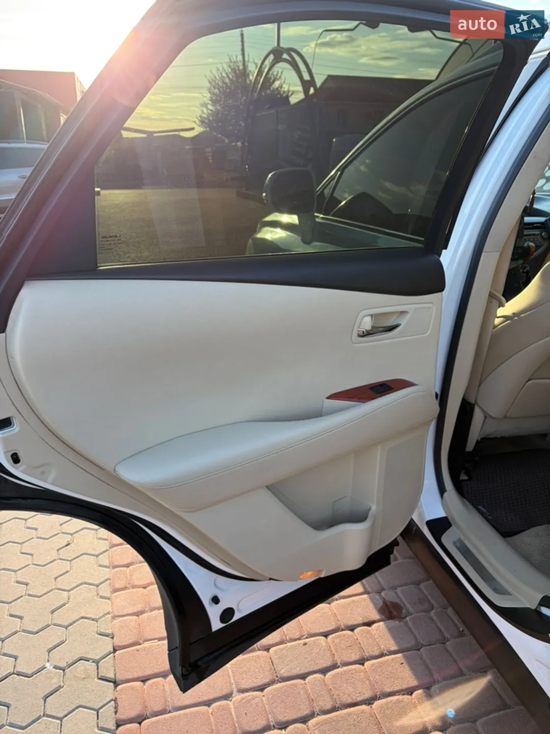 2010 Lexus RX - мініатюра 24