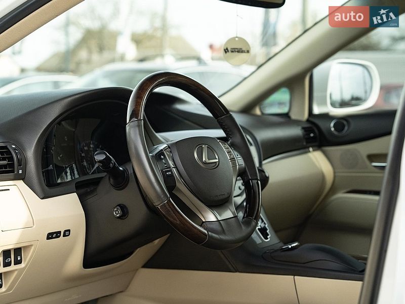 Внедорожник / Кроссовер Lexus RX 2015 в Черновцах