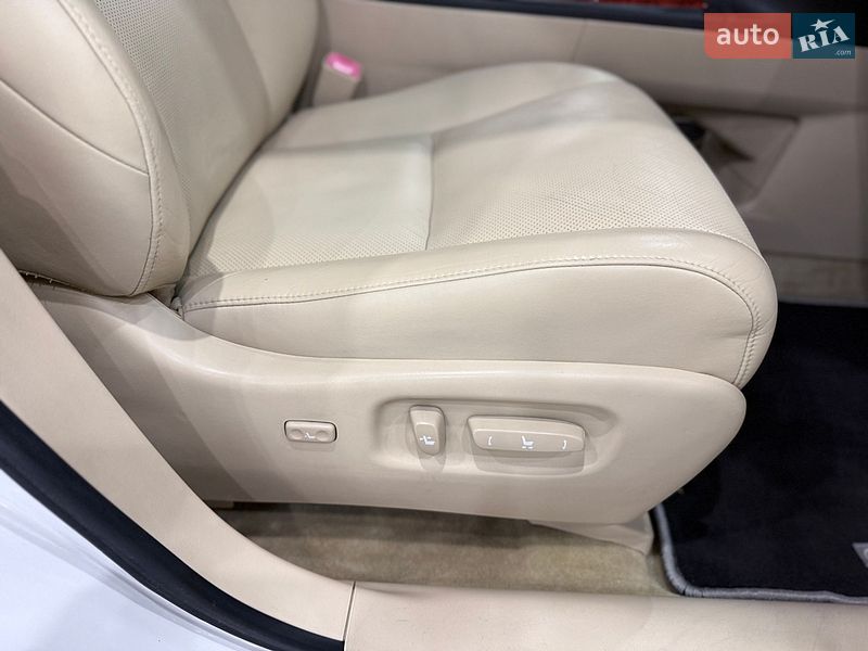 Внедорожник / Кроссовер Lexus RX 2011 в Одессе