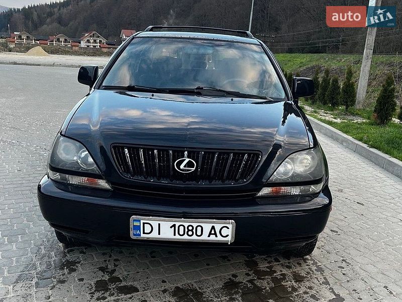 Внедорожник / Кроссовер Lexus RX 2002 в Яремче