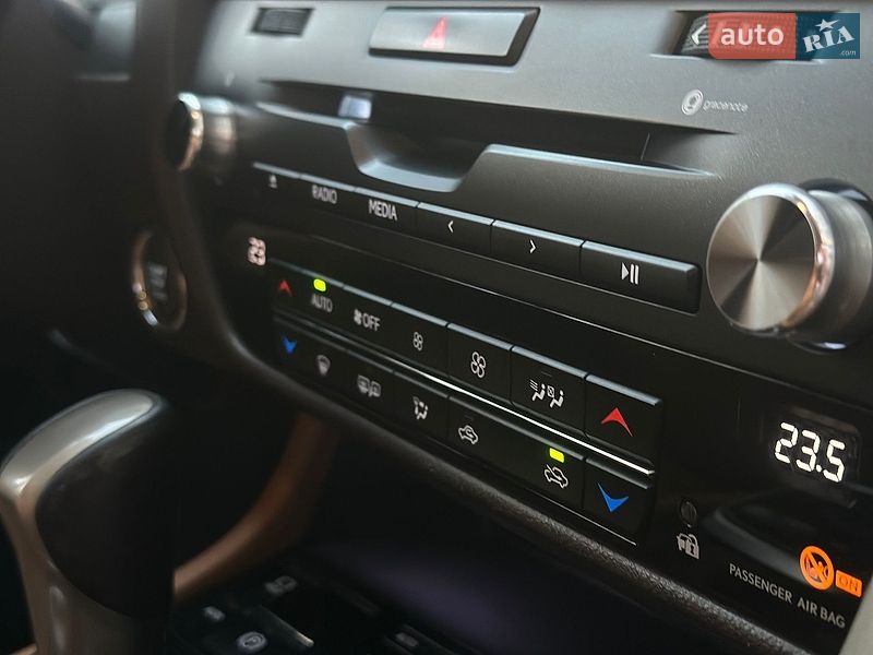 Внедорожник / Кроссовер Lexus RX 2017 в Киеве
