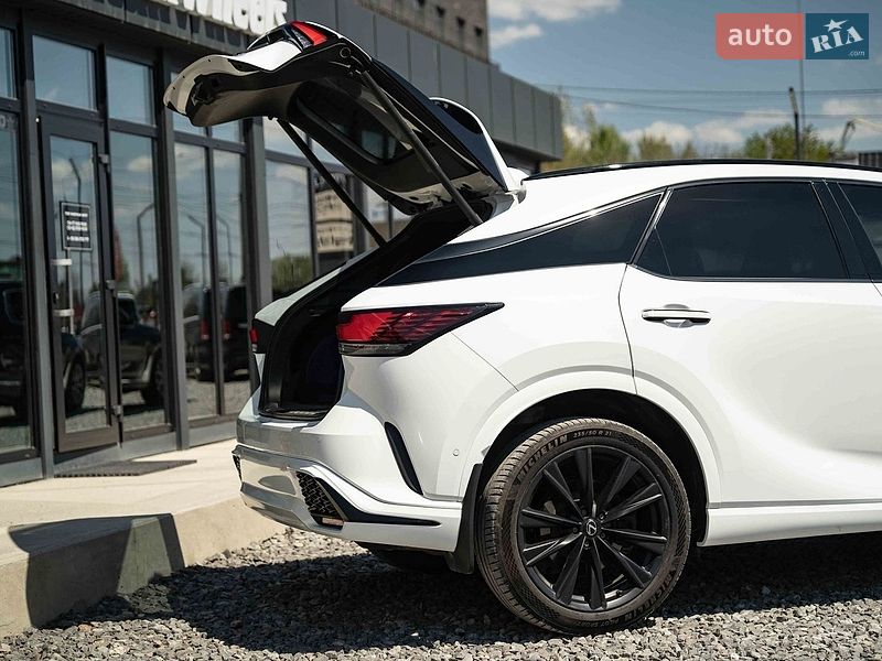 Позашляховик / Кросовер Lexus RX 2023 в Чернівцях