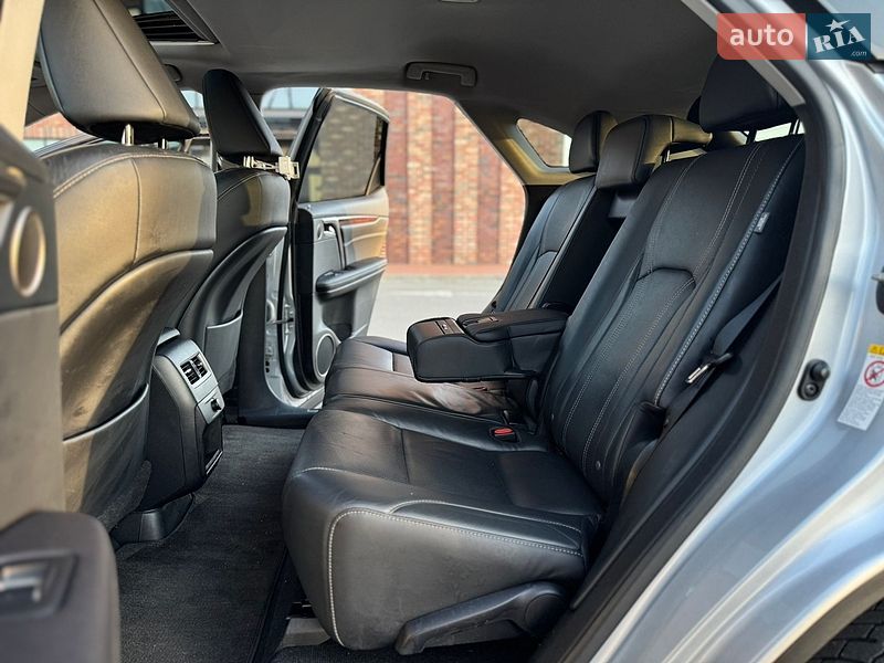 Внедорожник / Кроссовер Lexus RX 2016 в Киеве