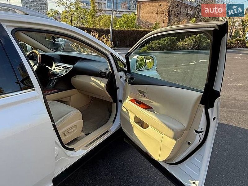 Внедорожник / Кроссовер Lexus RX 2011 в Киеве