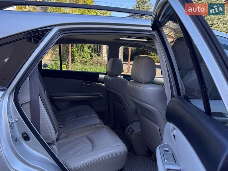 Внедорожник / Кроссовер Lexus RX 2005 в Петропавловской Борщаговке