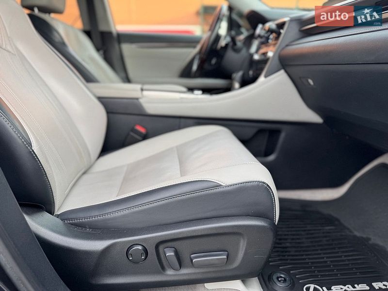Внедорожник / Кроссовер Lexus RX 2018 в Киеве