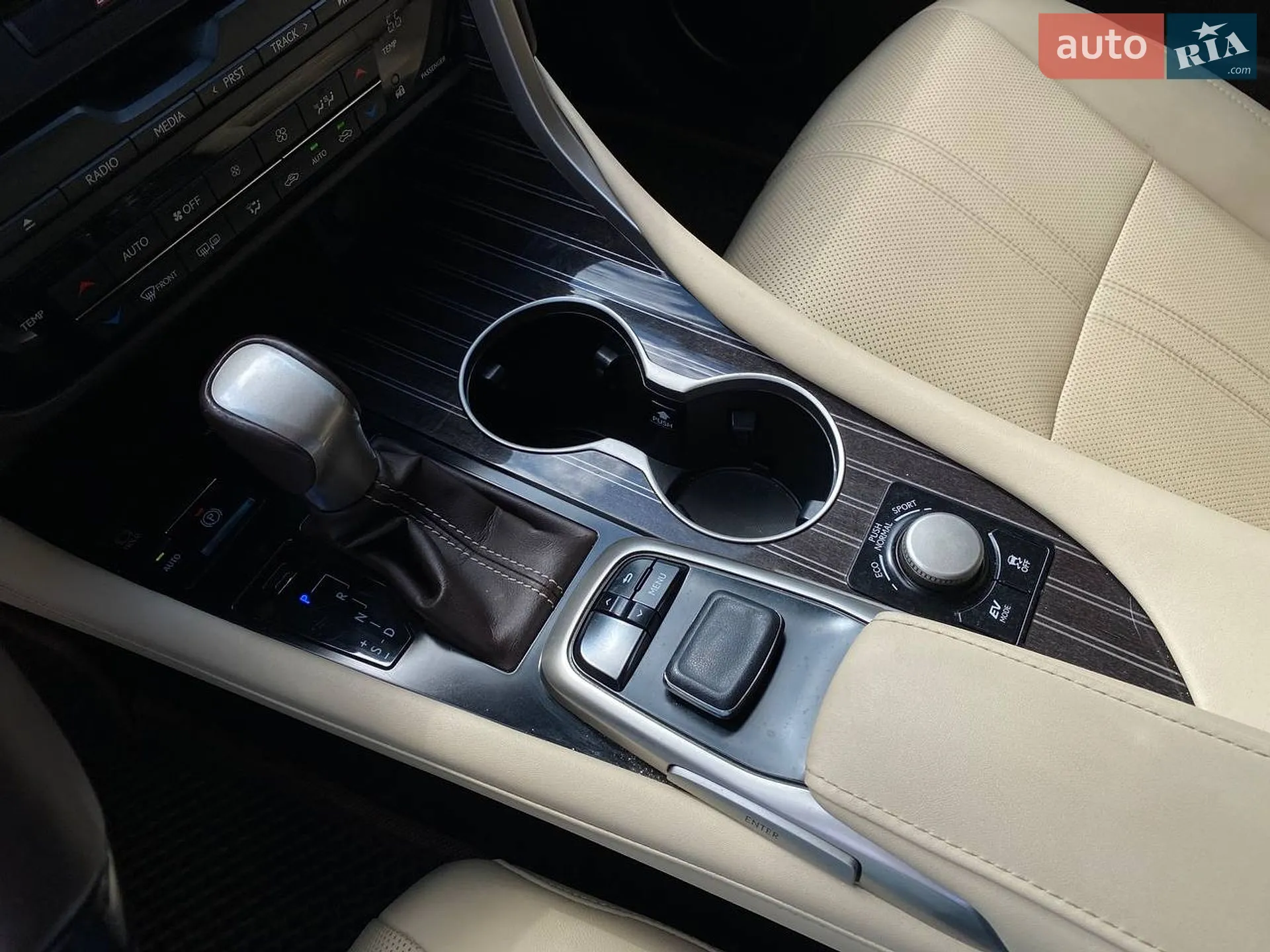 2016 Lexus RX - мініатюра 19