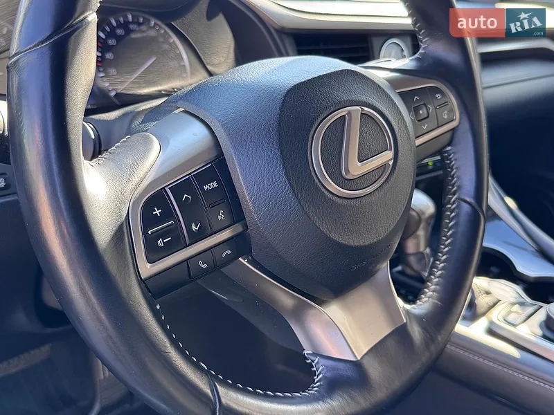 Lexus RX 2019