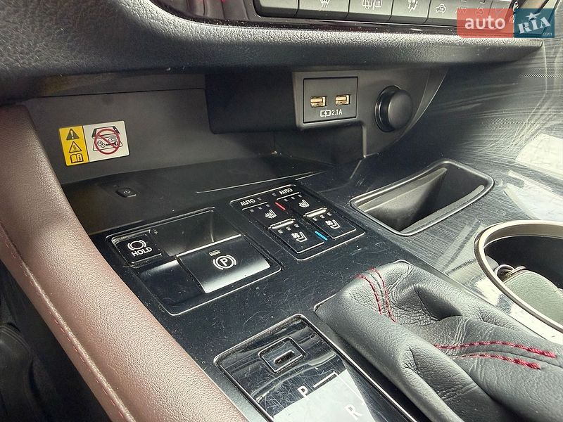 Позашляховик / Кросовер Lexus RX 2021 в Ромнах