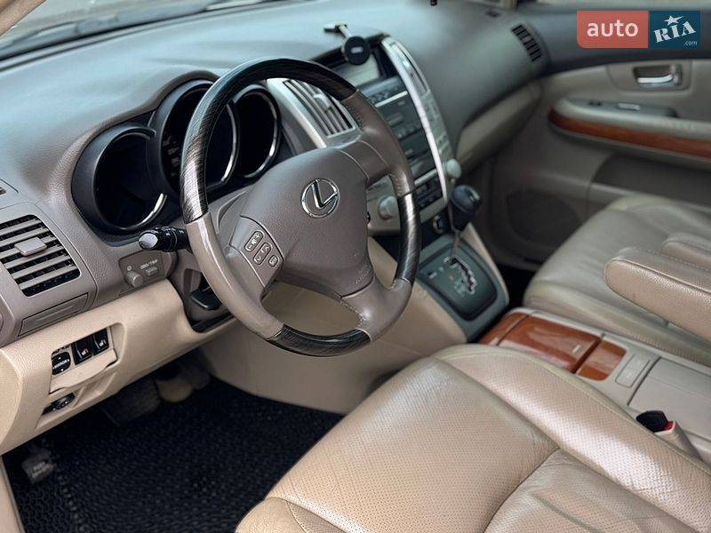 Внедорожник / Кроссовер Lexus RX 2005 в Гоще
