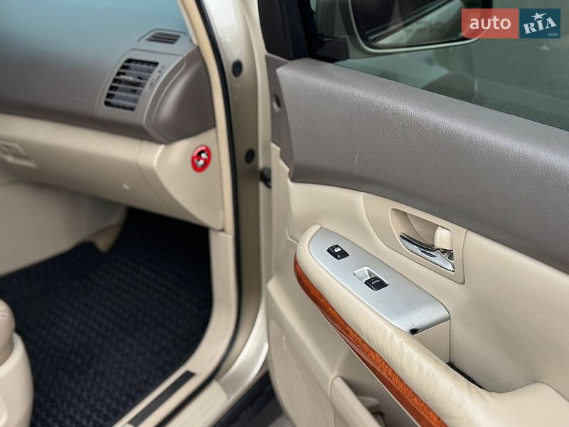 Внедорожник / Кроссовер Lexus RX 2005 в Гоще