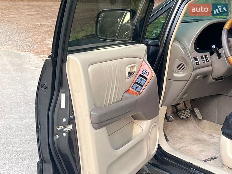 Позашляховик / Кросовер Lexus RX 2002 в Львові