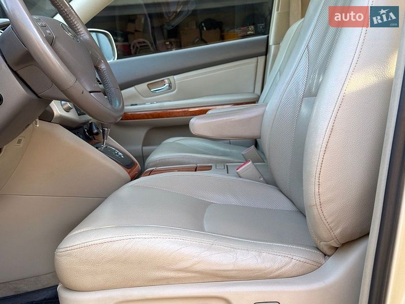 Позашляховик / Кросовер Lexus RX 2006 в Києві