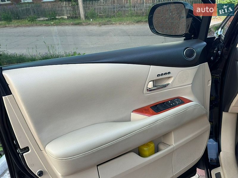 Внедорожник / Кроссовер Lexus RX 2009 в Краснограде фото 18 Внедорожник / Кроссовер Lexus RX 2009 в Краснограде