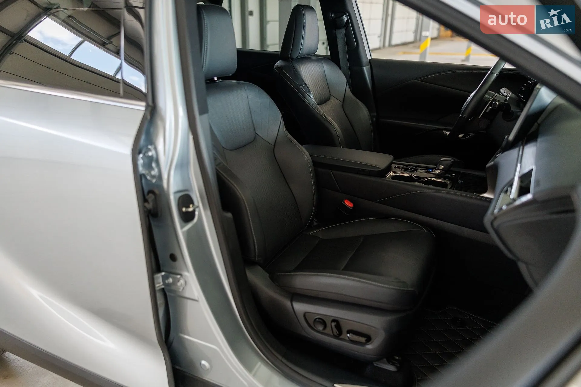2023 Lexus RX - мініатюра 26
