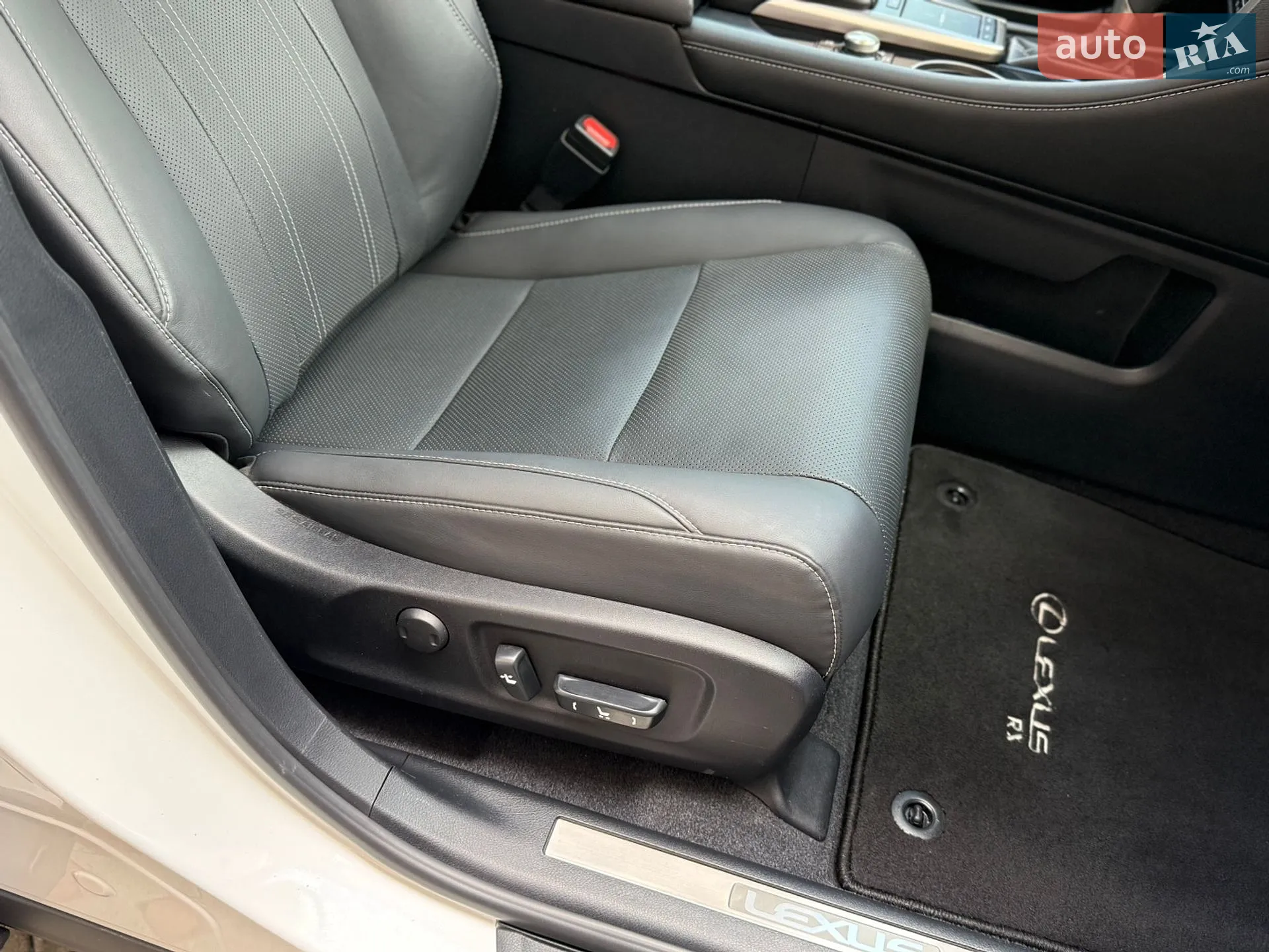 2021 Lexus RX - мініатюра 39