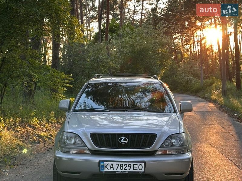 Внедорожник / Кроссовер Lexus RX 2003 в Киеве