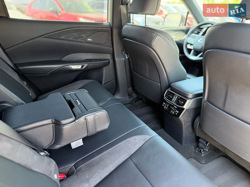Внедорожник / Кроссовер Lexus RX 2023 в Львове