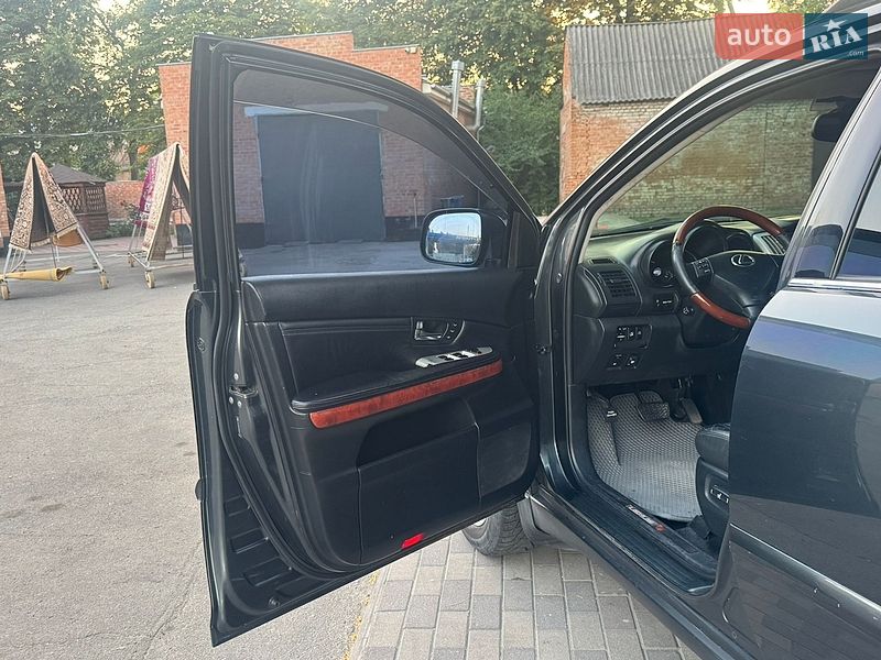 Позашляховик / Кросовер Lexus RX 2004 в Лубнах