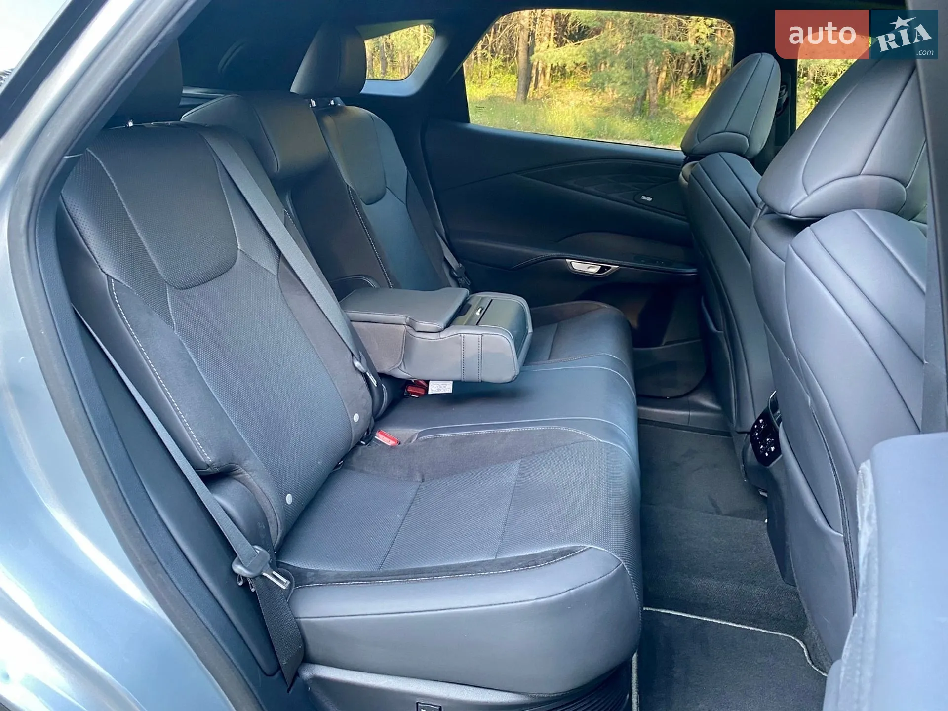 2023 Lexus RX - мініатюра 27