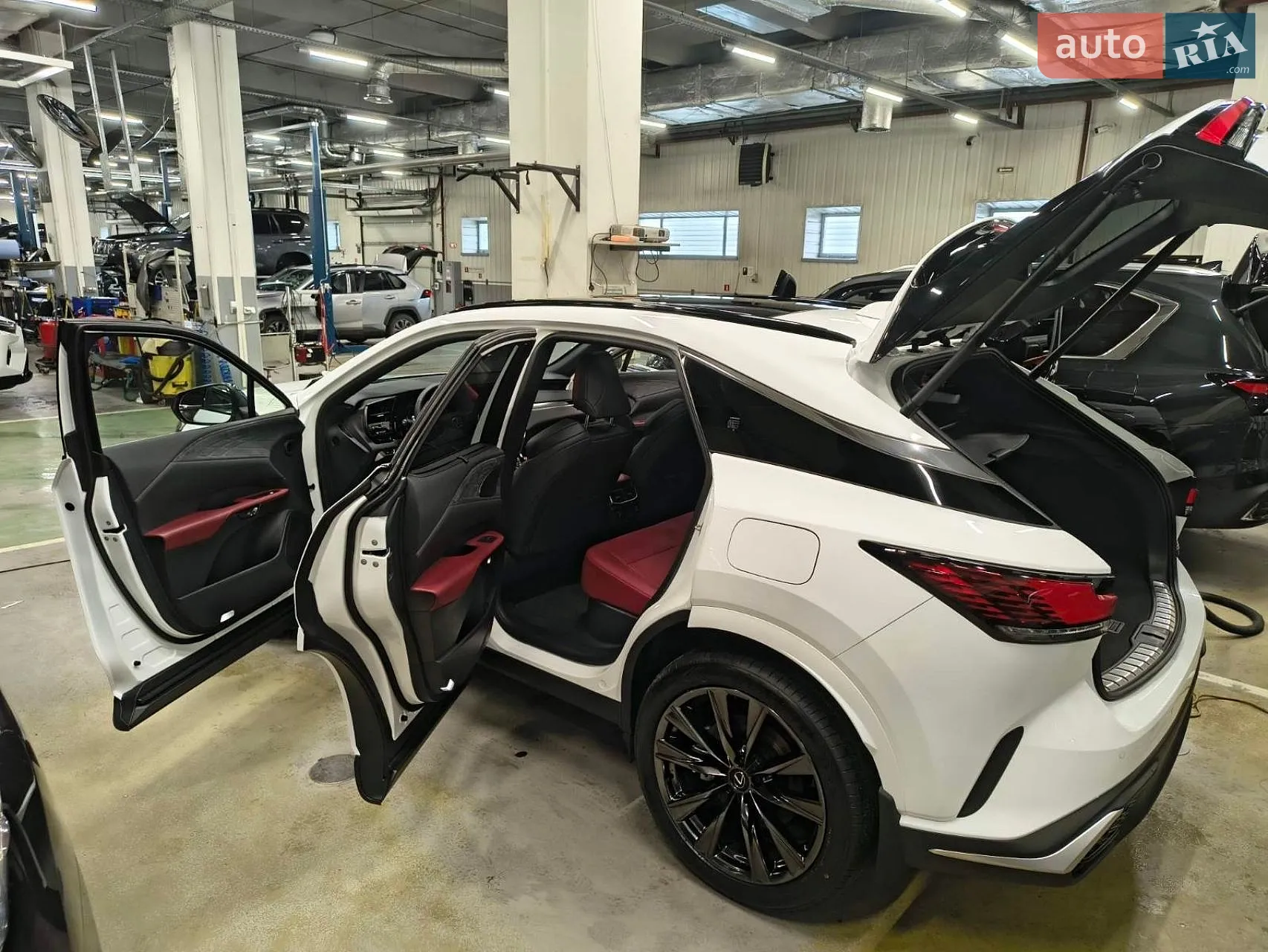 2025 Lexus RX - мініатюра 11