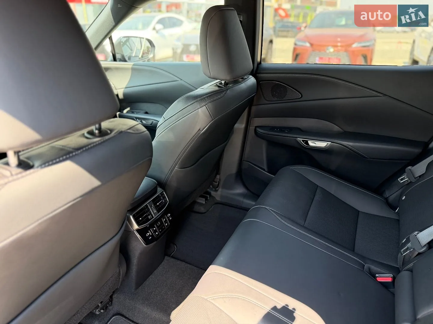 2023 Lexus RX - мініатюра 22