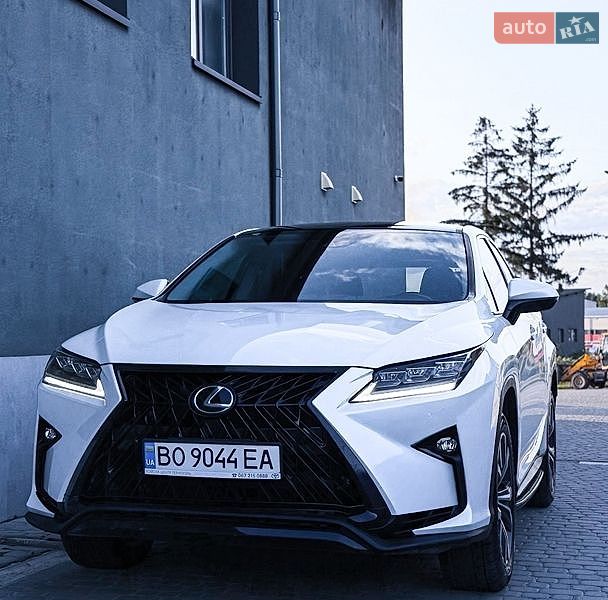 Внедорожник / Кроссовер Lexus RX 2018 в Тернополе