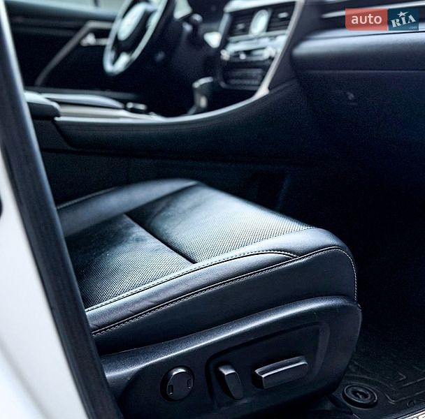 Позашляховик / Кросовер Lexus RX 2018 в Тернополі фото 49 Позашляховик / Кросовер Lexus RX 2018 в Тернополі