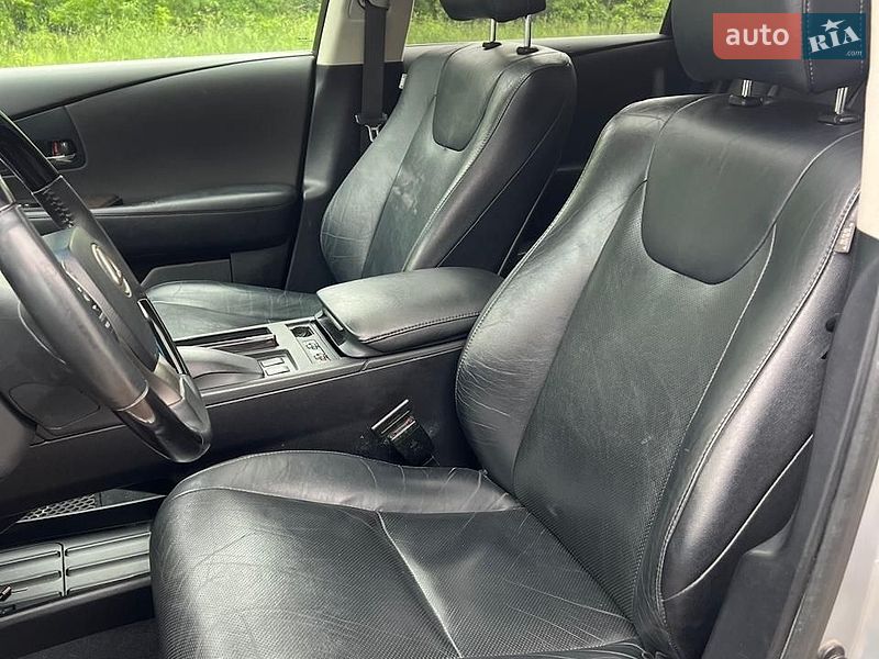 Lexus RX, фото из объявления