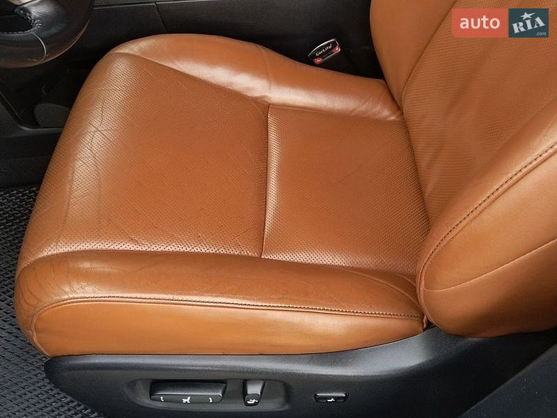 Внедорожник / Кроссовер Lexus RX 2013 в Берегомете