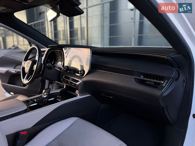 Позашляховик / Кросовер Lexus RX 2023 в Києві