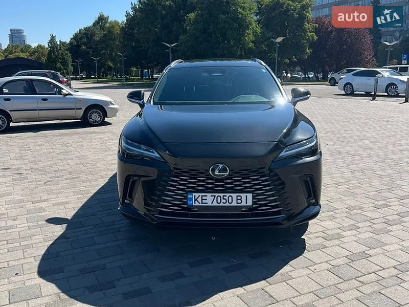 Lexus RX 2023