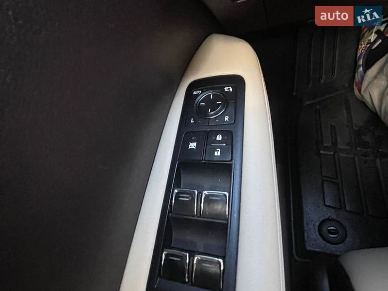 Позашляховик / Кросовер Lexus RX 2015 в Коростишеві