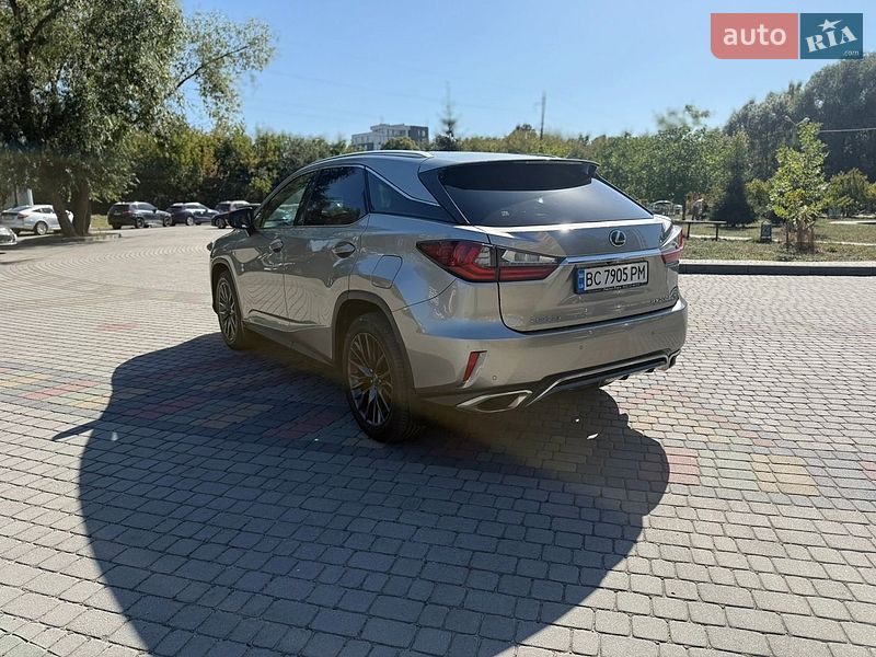 Позашляховик / Кросовер Lexus RX 2016 в Львові