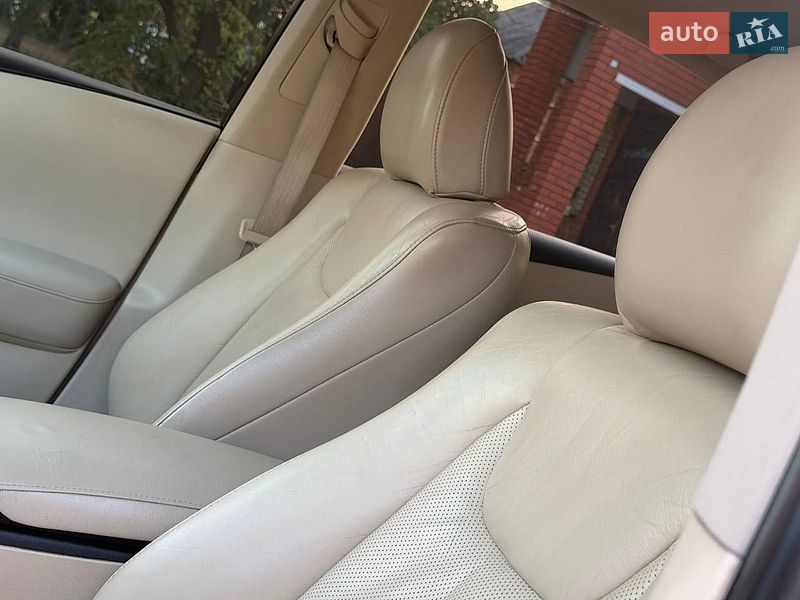 Позашляховик / Кросовер Lexus RX 2011 в Охтирці