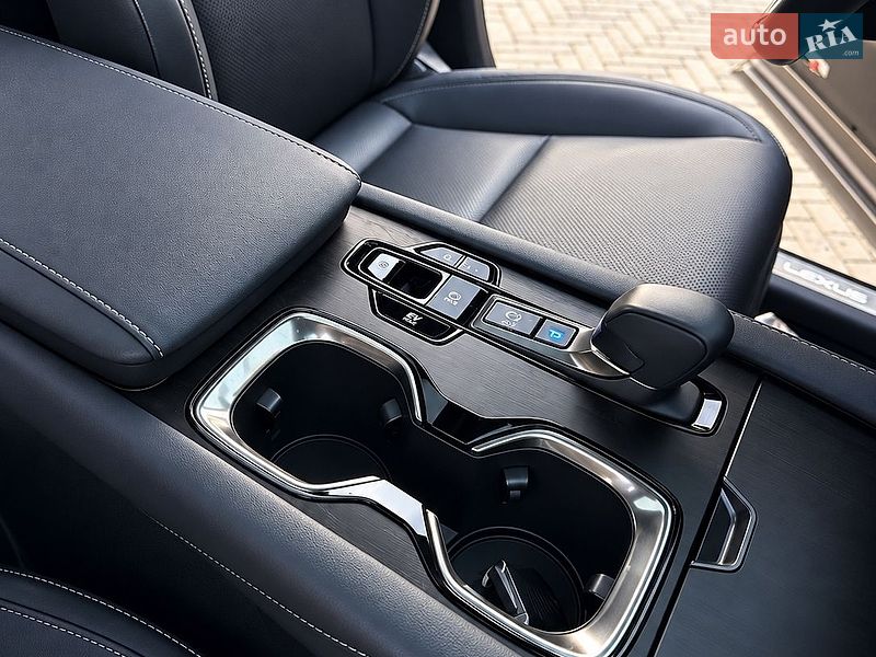 Внедорожник / Кроссовер Lexus RX 2024 в Харькове